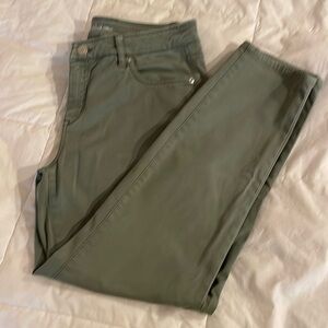 COPY - Tommy Bahama Borocay Ankle Pants size 8x28”